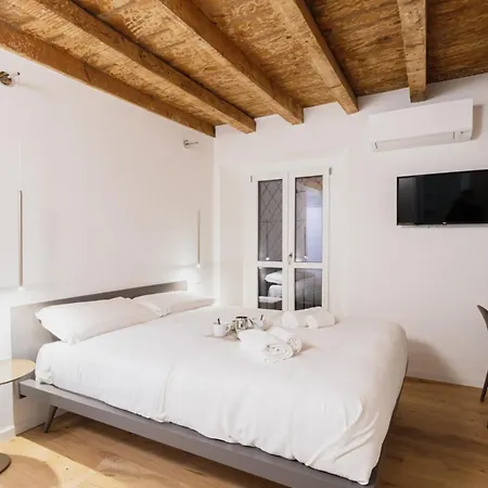 Easylife - Esclusivo Con Terrazzo A P.ta Venezia Milano