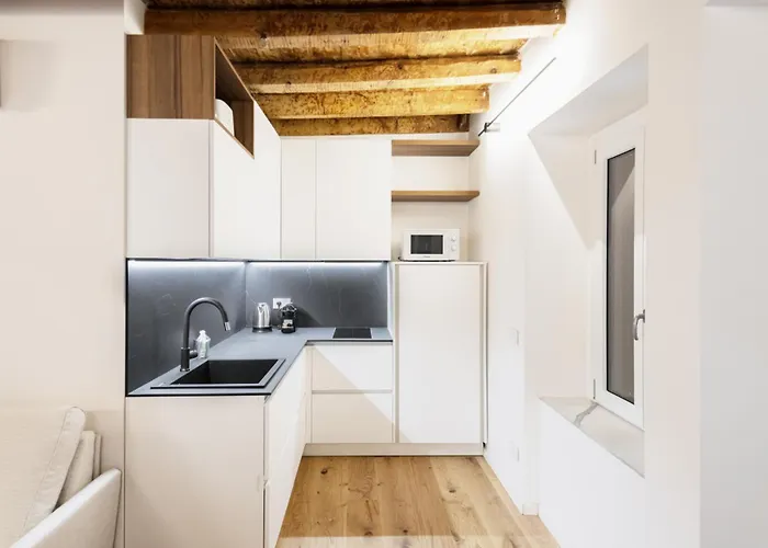 Easylife - - Castaldi 26 P1d - Porta Venezia 公寓